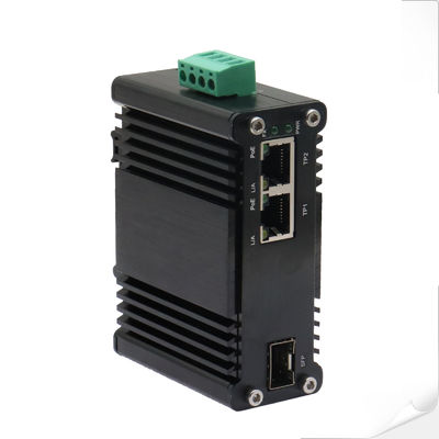 มินิ อินดัสเตรียล 1-Port 100/1000X SFP เป็น 2-Port 10/100/1000T 90W PoE++ Media Converter