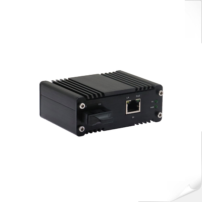 เครื่องแปลงสื่อ PoE++ มินิ อินดัสเตรียล 1000BASE-X ถึง 10/100/1000BASE-T 90W